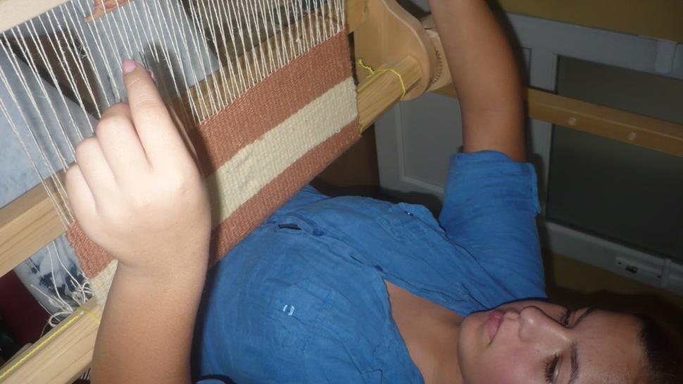 Copiii din Săndulești-Copăceni, județul Cluj, descoperă farmecul meșteșugurilor românești prin proiectul „Ajută un sat. Schimbă o țară” 344928