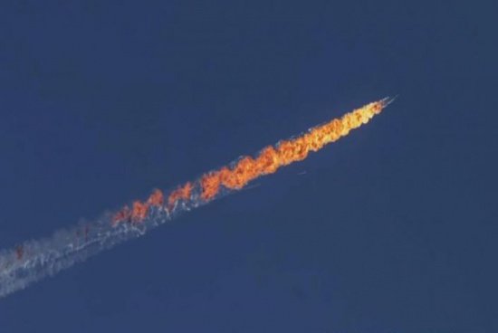 Turkey shoots down russian warplane on Syria border