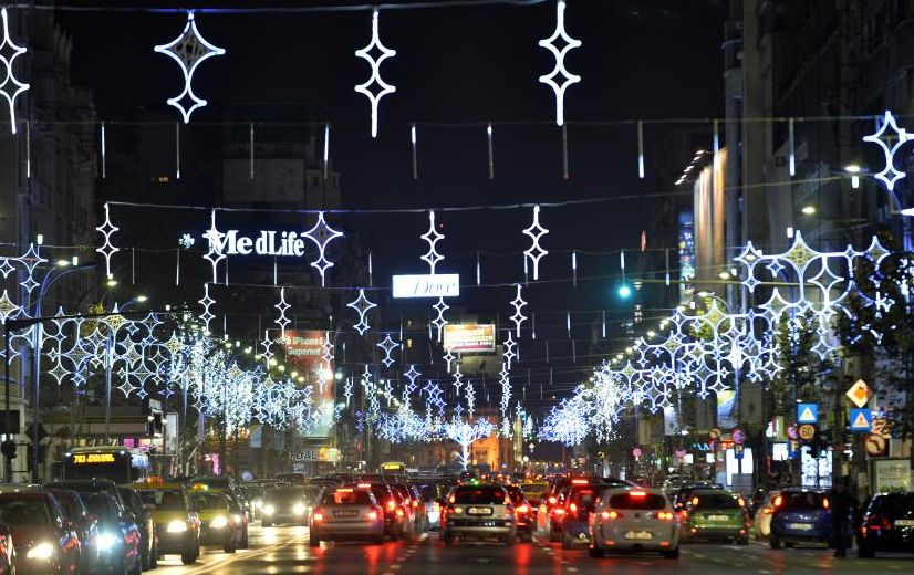 Beculeţele de sărbători din Bucureşti vor fi aprinse luni