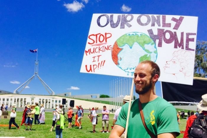 Zeci de mii de australieni cer în stradă măsuri ferme privind schimbările climatice
