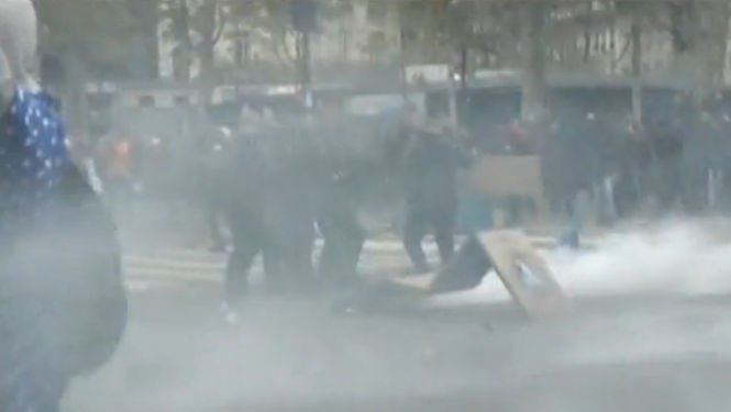 Over 100 arrests made after scuffles in Paris