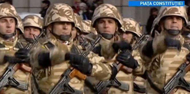Românii sărbătoresc Ziua Naţională. Vezi imagini de la parada militară  346176