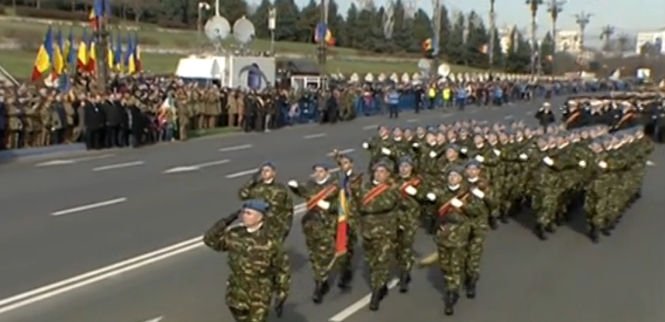 Românii sărbătoresc Ziua Naţională. Vezi imagini de la parada militară 