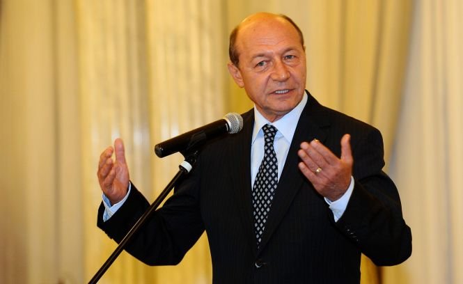 Traian Băsescu îi acuză pe miniştrii Sănătăţii că ştiau din 2008 de infecţiile din spitale