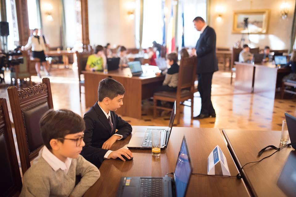 Reacția minunată a unui copil atunci când l-a văzut pe Klaus Iohannis 347137