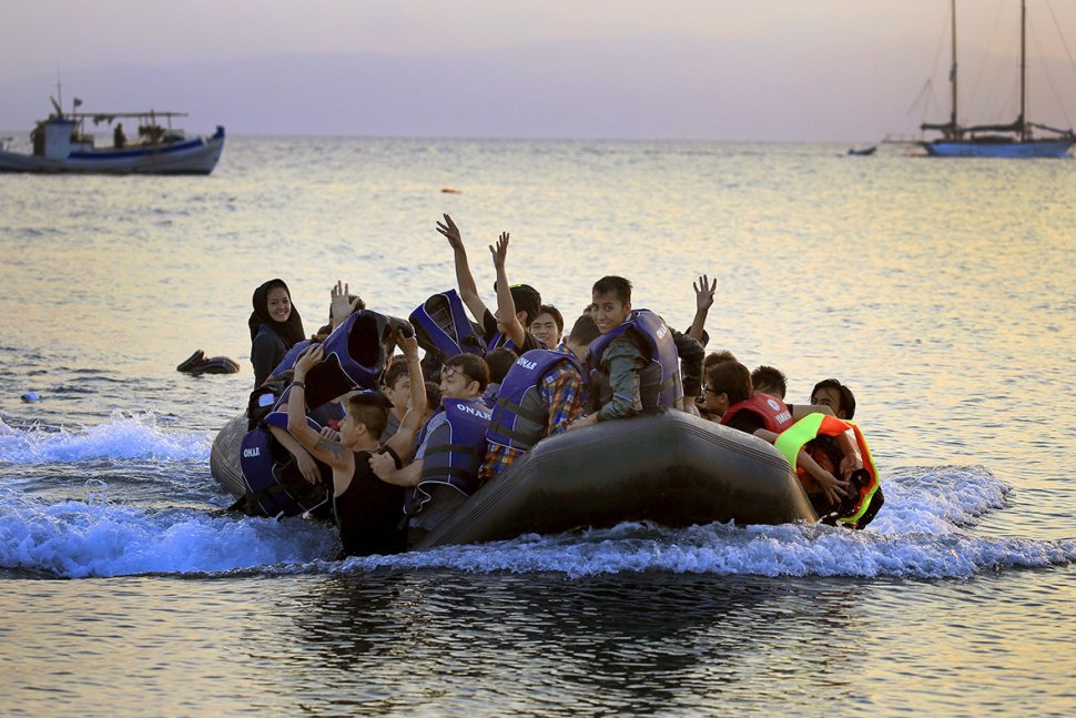 Mii de migranți salvați în Marea Mediterană