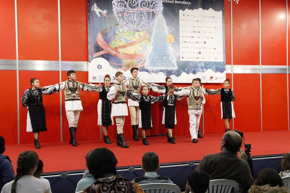 Copiii au fost inima Fundației Mereu Aproape la IWA Charity Christmas Bazaar 2015 347905