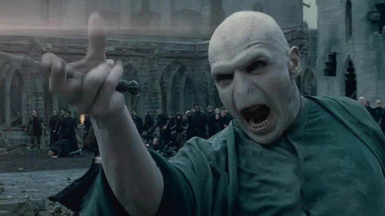 Donald Trump, comparat cu personajul negativ din seria Harry Potter. J.K. Rowling: ”E mai rău decât Voldemort”