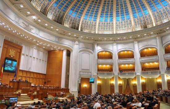Comisiile de specialitate au amânat votul final asupra textului bugetului pe 2016