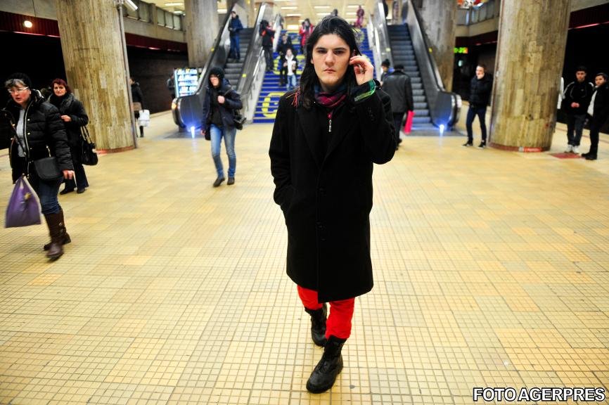 Stația de metrou Piața Unirii 1 a fost evacuată. Alertă falsă din cauza unui obiect suspect