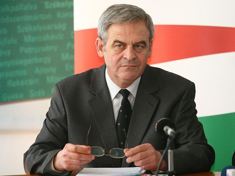 Gest scandalos la adresa românilor făcut de europarlamentarul Tokes Laszlo