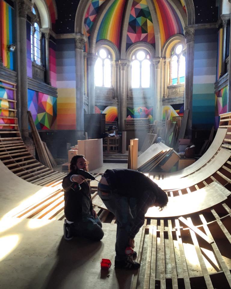 Au intrat într-o biserică veche de 100 de ani și i-au făcut ceva ieșit din comun. Lumea a fost uimită de rezultat 349788