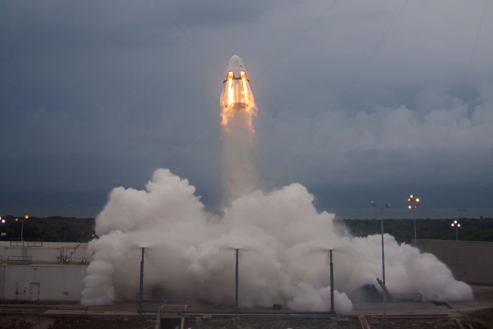SpaceX încearcă din nou să lanseze o rachetă Falcon 9, după ce ultima dată lansarea a eşuat