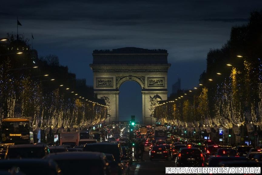 Cum arată Parisul de Sărbători. Un peisaj marcat de atentate teroriste