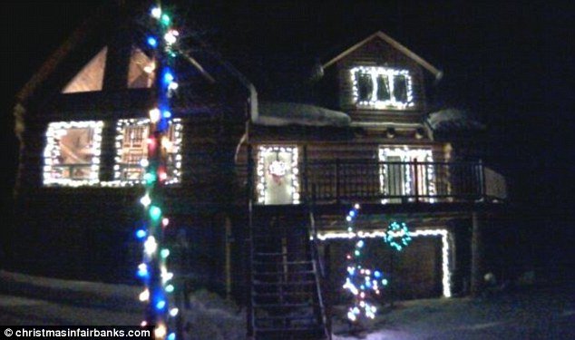  Casa ale cărei luminițe de Crăciun pot fi controlate de pe internet. O poți face și tu