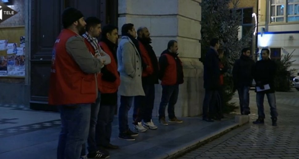 Gest uluitor al unei comunități de musulmani din Franța. VIDEO