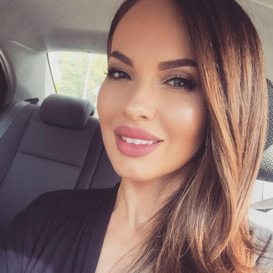 Top 5 cele mai frumoase iubite de fotbaliști români 351488