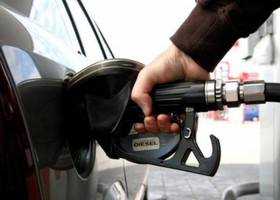 Cât vor costa benzina şi motorina în 2016