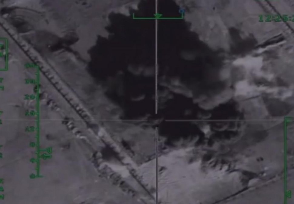 Demonstraţie de forţă. Rusia publică imaginile unui atac nimicitor asupra unei ţinte ISIS - VIDEO