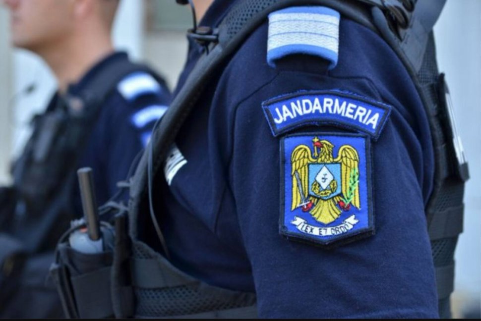 Misiune grea pentru Jandarmeria Română. Sute de infracțiuni în perioada Crăciunului