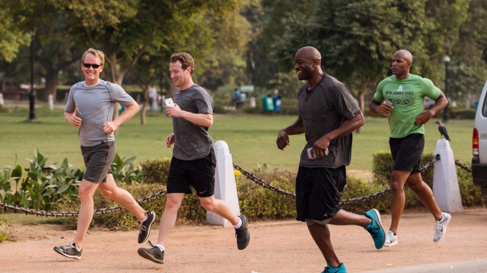 Mark Zuckerberg vrea să alerge aproape 600 de kilometri