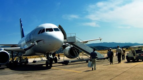 Aeroportul din Cluj-Napoca și-a reluat programul de zboruri după incidentul aviatic 