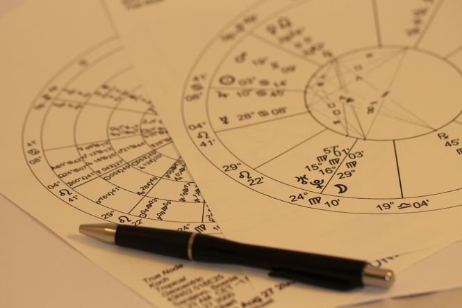 Horoscopul zilei - 12 ianuarie. Zi dificilă: Multe certuri și confuzii