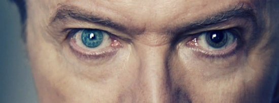 Povestea privirii fascinante a lui David Bowie. De ce avea ochii diferiți