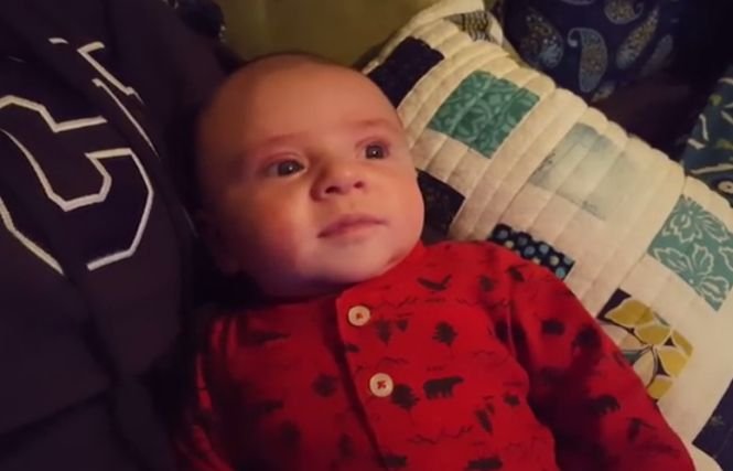 Reacția genială a unui bebeluș care aude melodia din Star Wars