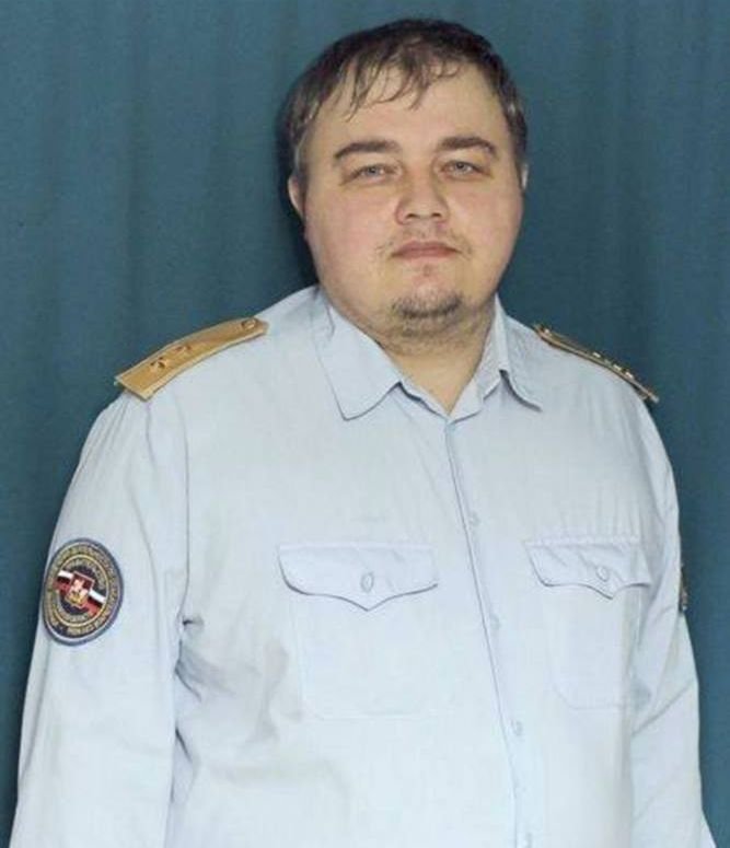 Un bărbat din Rusia a devenit viral pe internet. Cu cine seamănă