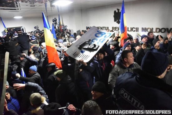 Moldova: Protestatarii de la Chișinău, ultimatum pentru guvernanți