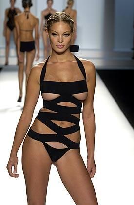 Fotografii explozive cu Valentina Pelinel. Cristi Borcea nu trebuie să le vadă 357435