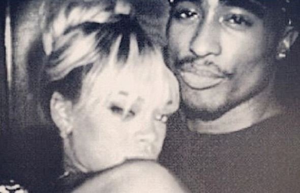 Cea mai nouă conspiraţie: Rapperul Tupac este viu şi a petrecut recent cu Rihanna