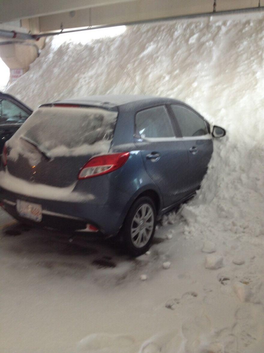 Imagini incredibile după furtuna de zăpadă care a lovit Statele Unite 357659