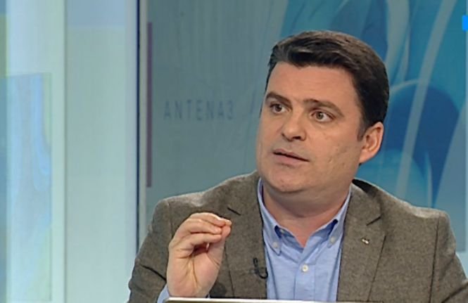 Radu Tudor: Văd foarte tulbure destinul lui Iohannis. Îl văd deja executat de oamenii lui Băsescu