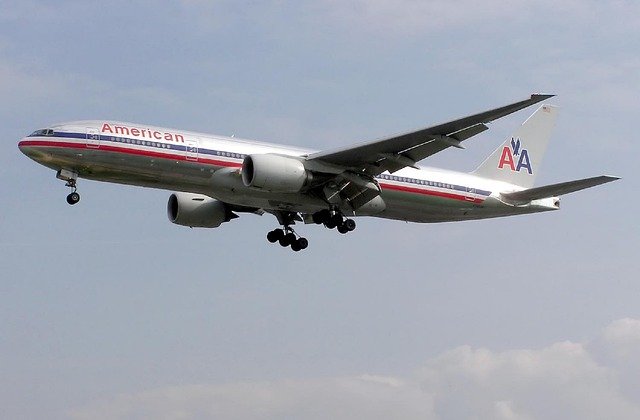 Şapte persoane, spitalizate după ce un avion American Airlines a trecut printr-o zonă cu turbulenţe 