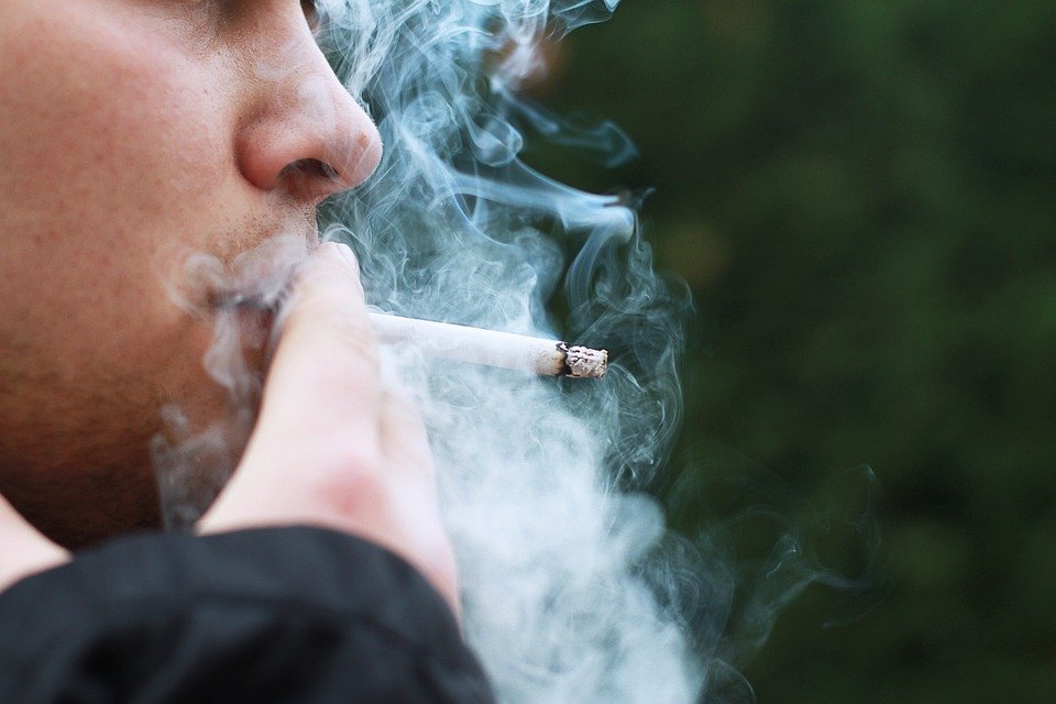 Consilier în Ministerul Sănătăţii: Fumatul nu este un drept al omului. E constituţional să îţi aperi dreptul la sănătate