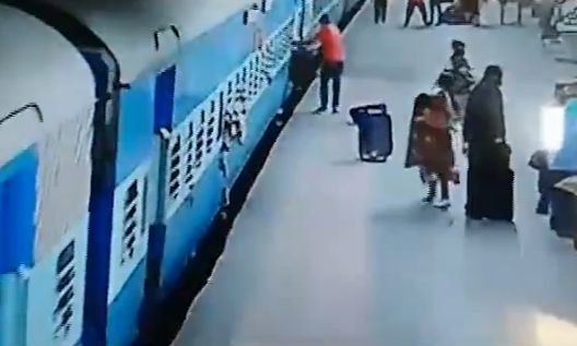 Accident cumplit într-o gară din India. O femeie a murit sub roțile unui tren