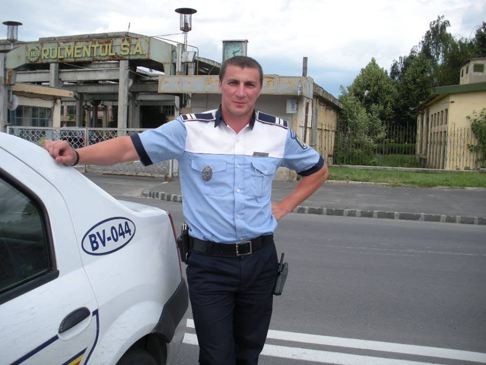 Polițistul Marian Godină s-a enervat cumplit. Ce a putut să scrie pe Facebook
