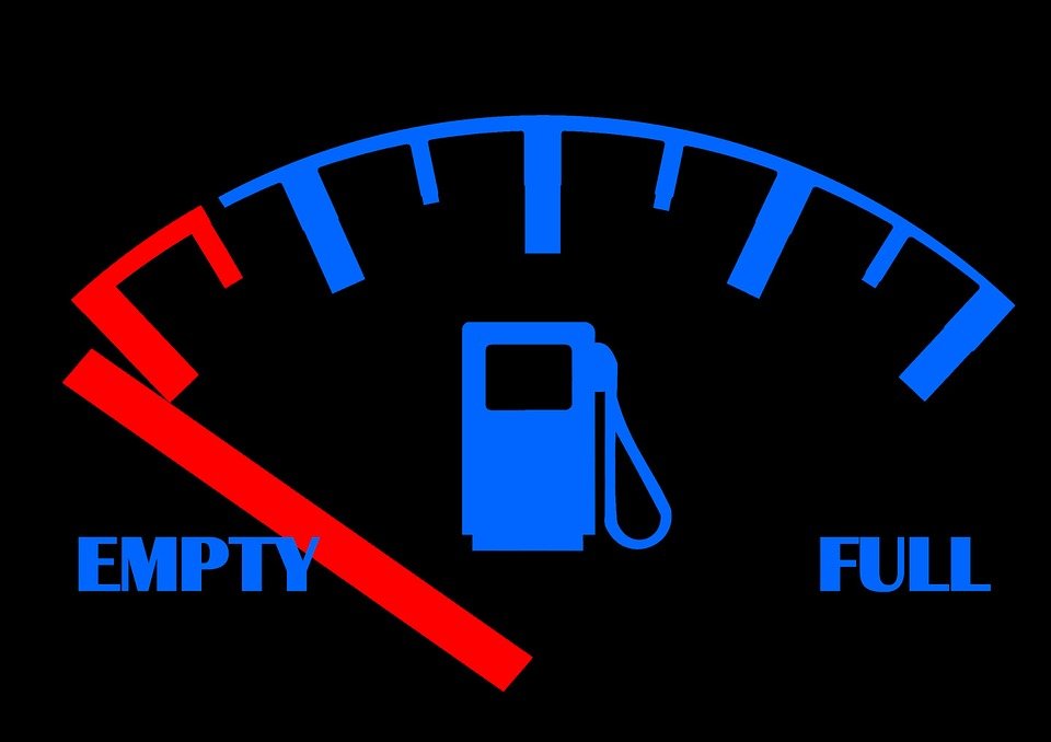 Benzina și motorina s-ar putea scumpi. Motivul este incredibil