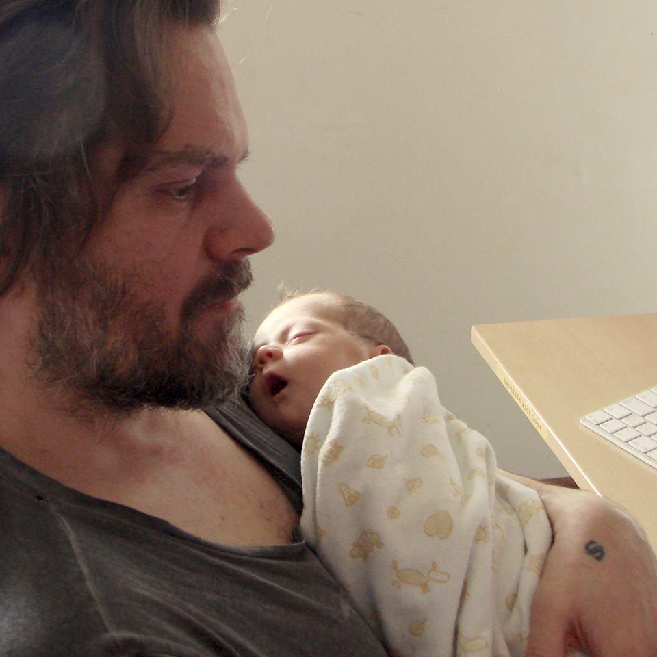 Florin Piersic Jr, prima fotografie cu bebelușul său 359362