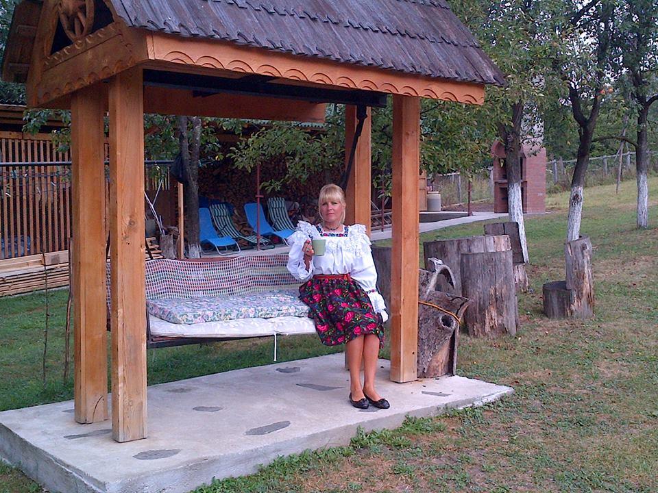 Fotografii de colecție. Cele mai penibile imagini cu Elena Udrea. Primele 50 și ceva... 359201