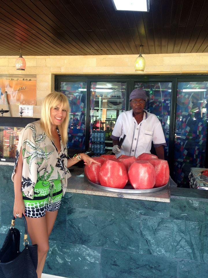 Fotografii de colecție. Cele mai penibile imagini cu Elena Udrea. Primele 50 și ceva... 359289