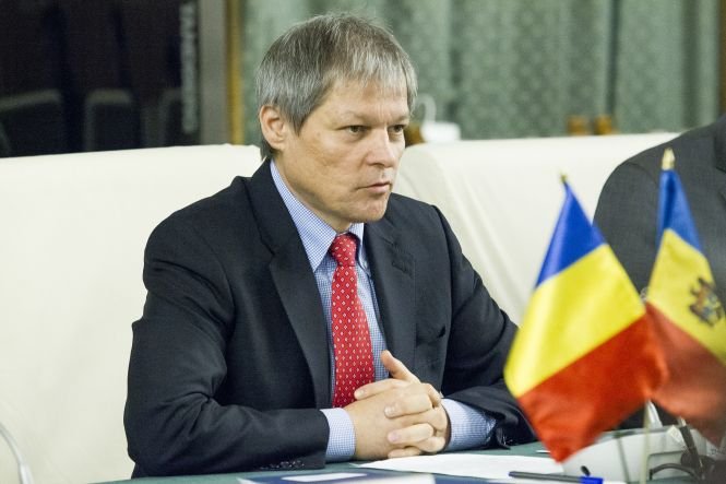 Dacian Cioloș refuză să intervină în scandalul alegerii primarilor: Soluția e în Parlament