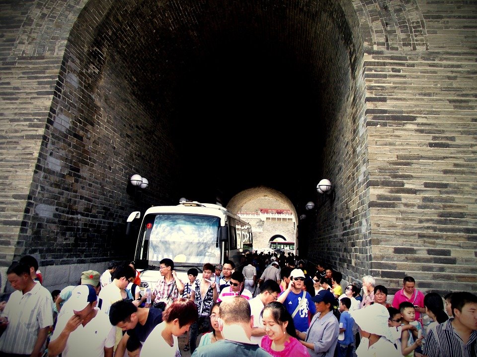 Peste 100.000 de oameni au rămas blocați într-o stație de metrou din China