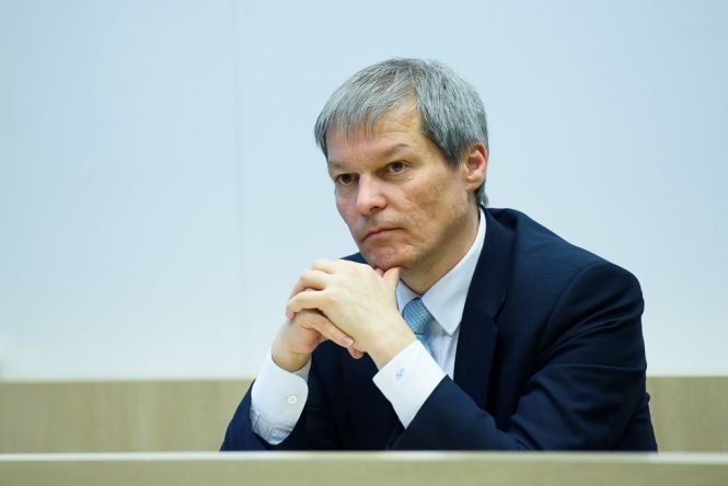 Premierul Dacian Cioloș verifică achizițiile de la Compania de Autostrăzi