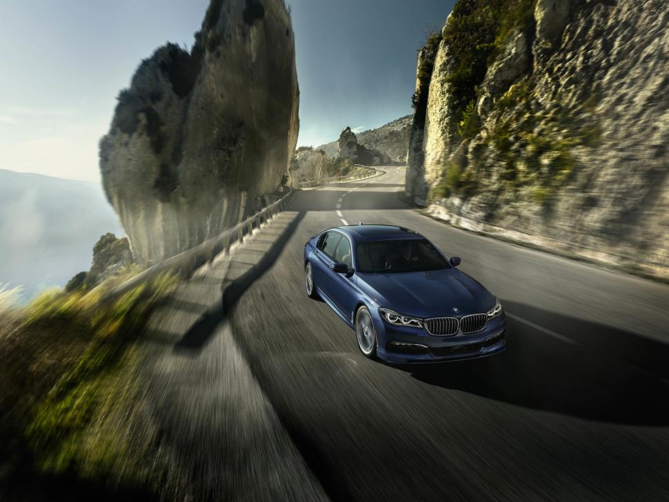 BMW a anunțat viitorul vârf de gamă al mărcii 361273