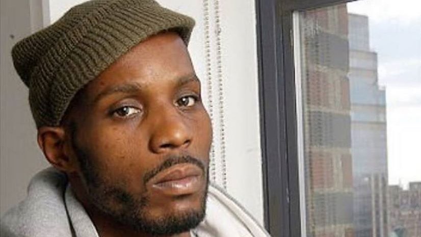 Un rapper legendar a fost găsit fără puls și fără respirație în parcarea unui hotel