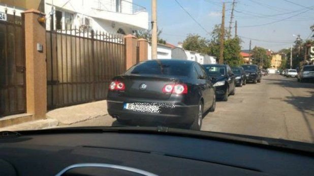 Ăsta e cel mai tare număr de înmatriculare pe care l-ai văzut vreodată! Şoferii din Bucureşti au rămas fără cuvinte