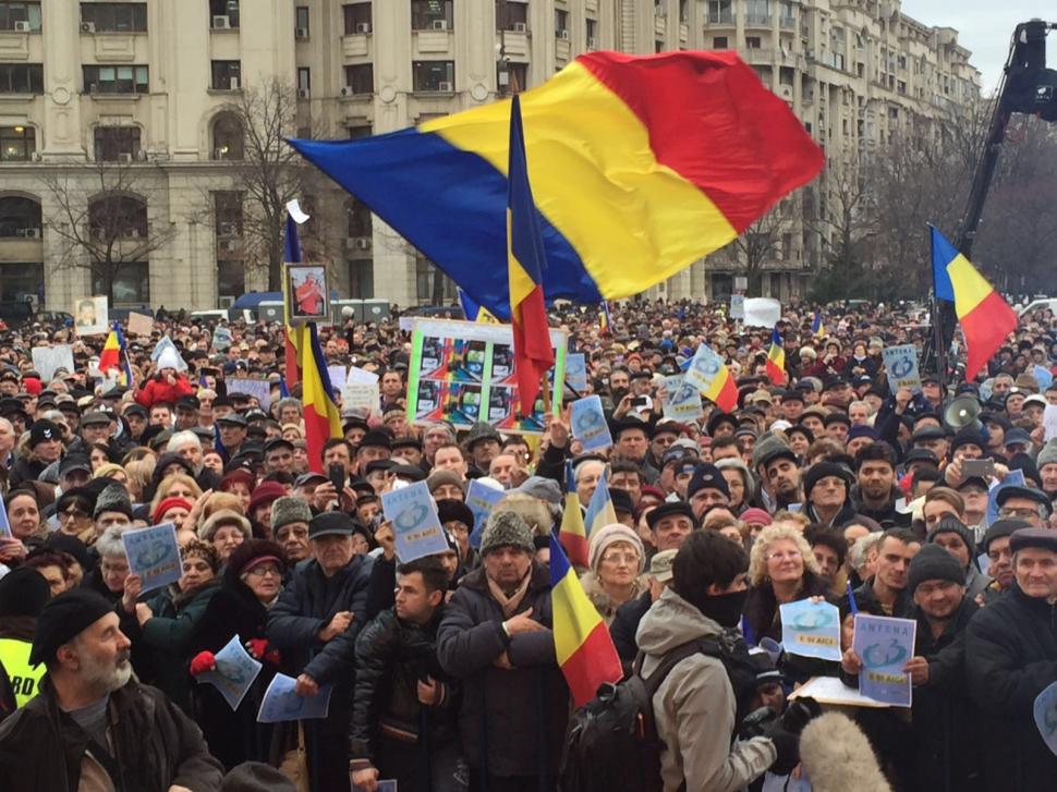 LIVE TEXT - Forța noastră ești tu! Jurnaliștii și vedetele Antena 3, Antena 1, Antena Stars, Euforia TV și ZU s-au întâlnit cu telespectatorii lor 363651